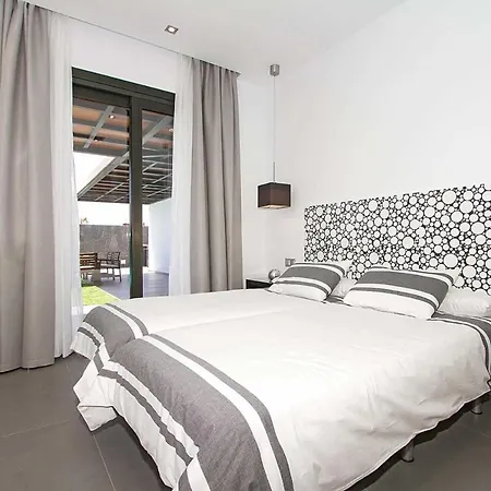 Puerto Del Carmen Sleeps 8 Pool Air Con Wifi Villa